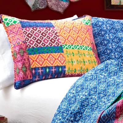 Misha 3 Piece Fuchsia/Navy Quilt Set - Lush Décor 2 Misha 3 Piece Fuchsia/Navy Quilt Set - Lush Décor - Image 2