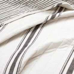 Farmhouse Striped Reversible Quilt Bedding Set - Lush Décor -Home Decoration Promotion GUEST 7e1f6aca f3f4 4828 a981 3dc6e1b99986